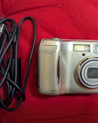 nikon coolpix 4100 + cavetto + borsina travel