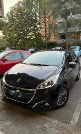 Peugeot 208 1.2 PureTech Allure – 2016