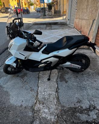 Honda XAdv 750 anno 2025