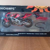 Honda RC211V Testbike 2001 Rossi - 1/12 Minichamps