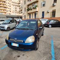 toyota yaris anno 99