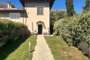 Villino a schiera Leprignana