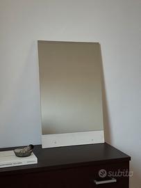 Specchio grande base legno