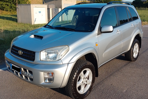 TOYOTA RAV4 2003 D4D 4x4 iscritta ASI CRS 5 porte