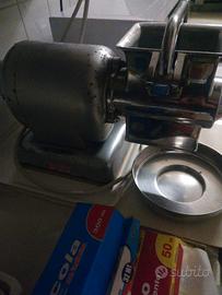 Grattugia, formaggio professionale