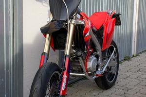 hm 125 (LEGGERE DESCRIZIONE)