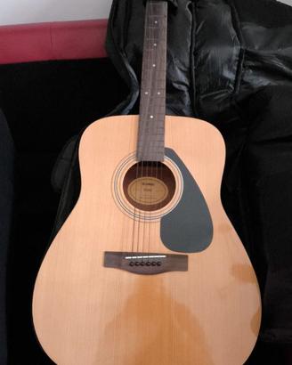 Chitarra Yamaha f310 + custodia