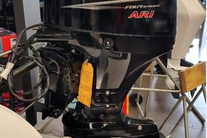 Suzuki 40 ARI - Motore fuoribordo 40 CV