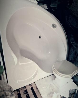 Vasca angolare Dolomite  box doccia Inda