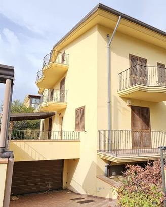 Villa singola su 3 piani