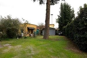 Casa indipendente di 95 m² con 4 locali e box auto