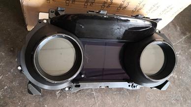 Toyota yaris quadro strumenti digitale 2020 in poi