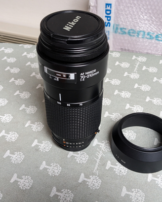 Obiettivo Nikkor AF 70-210 f1:4 Nikon