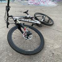 bici mtb scott RUBATA ZONA MONZA