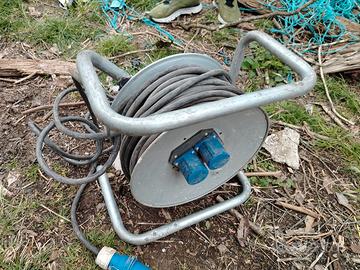 avvolgicavo professionale 220v 60m