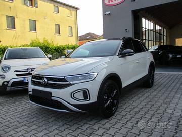 VOLKSWAGEN T-Roc 2.0 TDI SCR Style - BlackPack -