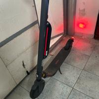 Monopattino Ninebot 0750 E25E