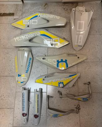 KIT PLASTICHE ORIGINALI HUSQVARNA 610 (2005-2009)