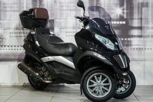 Piaggio MP3 400
