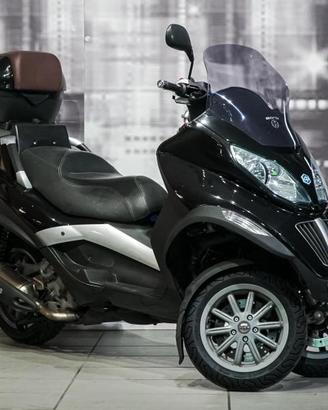 Piaggio MP3 400