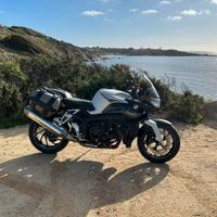 Bmw K 1200 R pronta per viaggiare