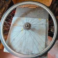 Ruota posteriore vintage 