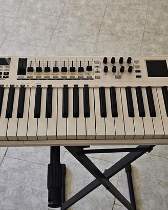 M-audio code 61, usata come nuova