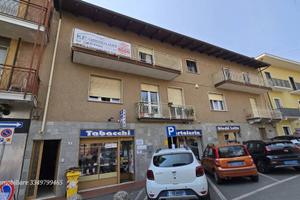 Casa indipendente di 500 m² con più di 5 locali e 
