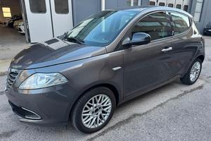 Lancia Ypsilon 1.3 MJT 16V 95 CV 5 porte S&S Plati