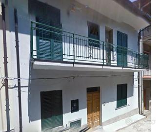 Immobile su tre livelli