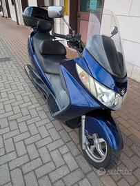 Suzuki Burgman 400 k4