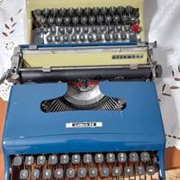 Macchine da scrivere Olivetti lettera 22