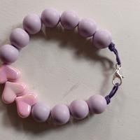 Bracciale con perle di silicone e cuori 