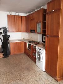 cucina legno massello 200€uro trattabili 