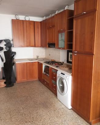 cucina legno massello 200€uro trattabili 