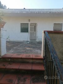 Casa a solo con giardino