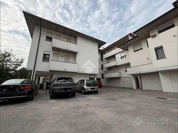 2 LOCALI A ROVIGO