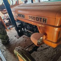 Trattore Fiat 250 +trinciaerba
