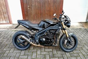 Triumph Speed triple 1050