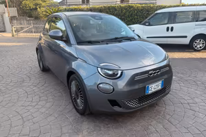 Fiat 500 500e Berlina 42 kWh Icon