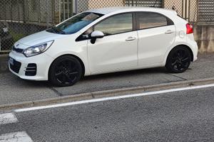 KIA RIO 1.2 2015 GPL della casa
