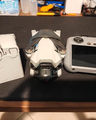 DJI mini 4 pro fly more combo DJI rc2 