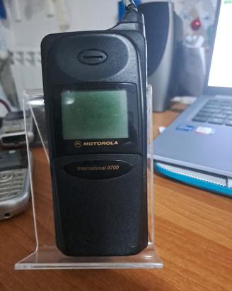 Motorola 8700 cellulare vintage 