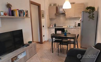 Bilocale con posto auto e cantina - Rovato