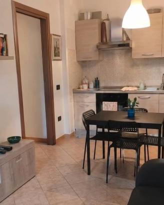Bilocale con posto auto e cantina - Rovato