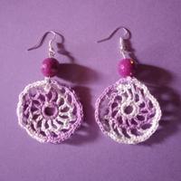 orecchini realizzati a uncinetto 