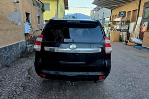 Toyota Landcruiser Prado