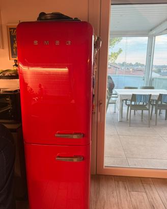 Frigo SMEG  stile anni 50 modello fab32rrn1