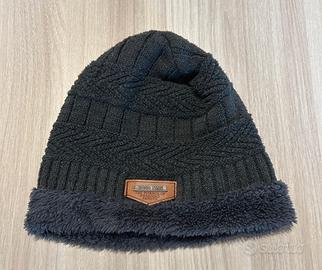 Cappello in lana imbottito