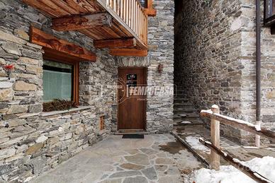 Trilocale ristrutturato a Rhemes-Notre-Dame